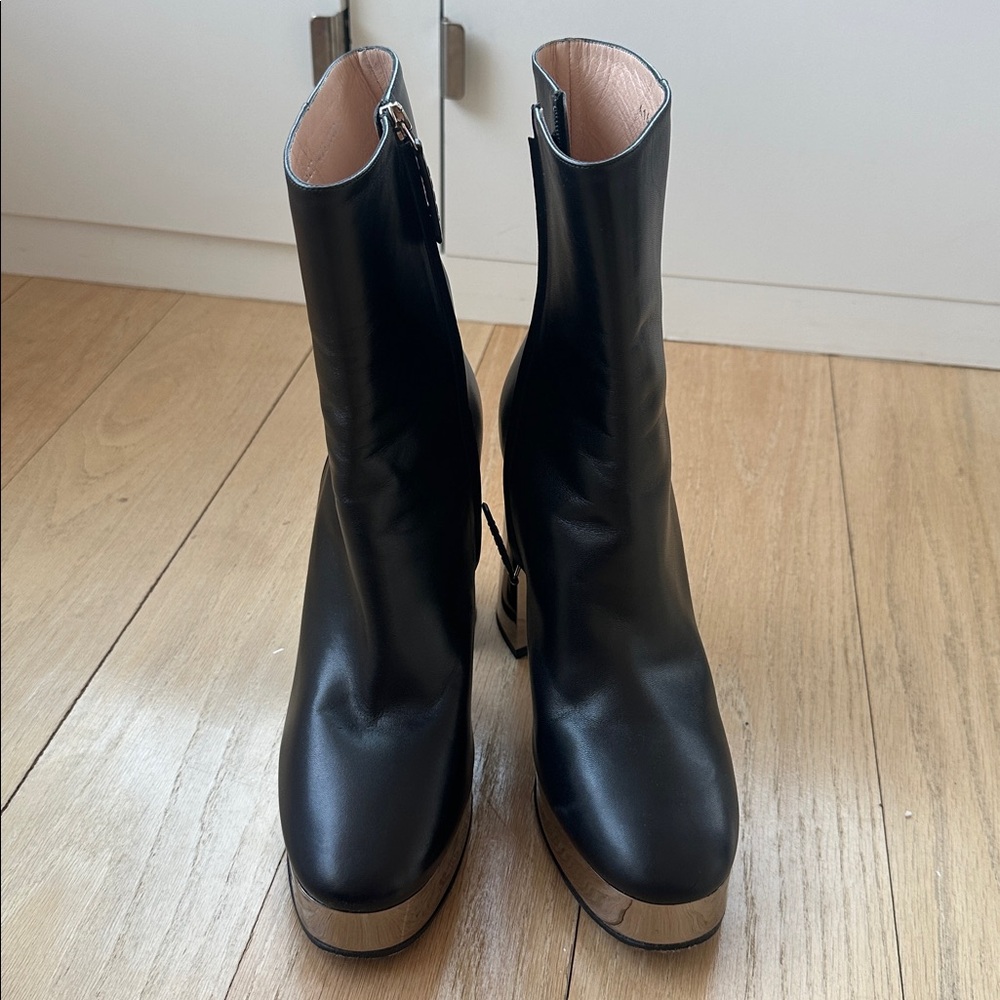 Gucci Black Leather Platform Ankle Boots with Silver Mirror Heel 41.5 - Picture 5 of 11